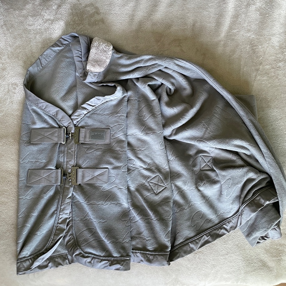 Eskadron Gray Horse Blanket
